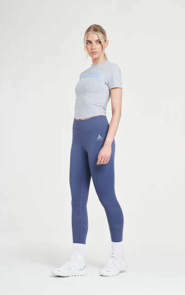 Več kot le oblačila: Odkrivanje duše blagovne znamke prana yoga pants